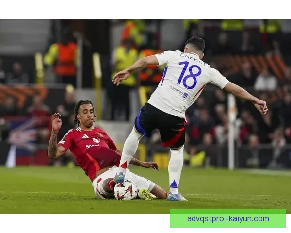 根特控球能力持续提升，备受关注的中场表现出色。