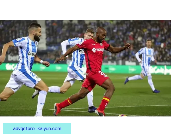 马赛防守体系表现稳健，可持续抵御对手的攻势威胁